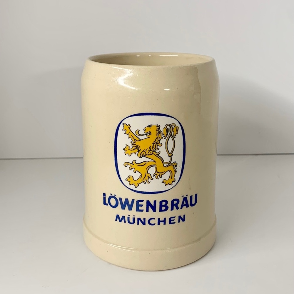 Vintage Lowenbrau Munchen German Mug Beer Lion Dragon Stoneware Stein .5L